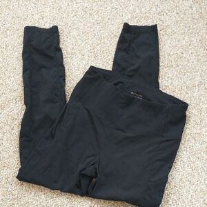 Athleta Trekkie Hybrid Crop Tight Size 4